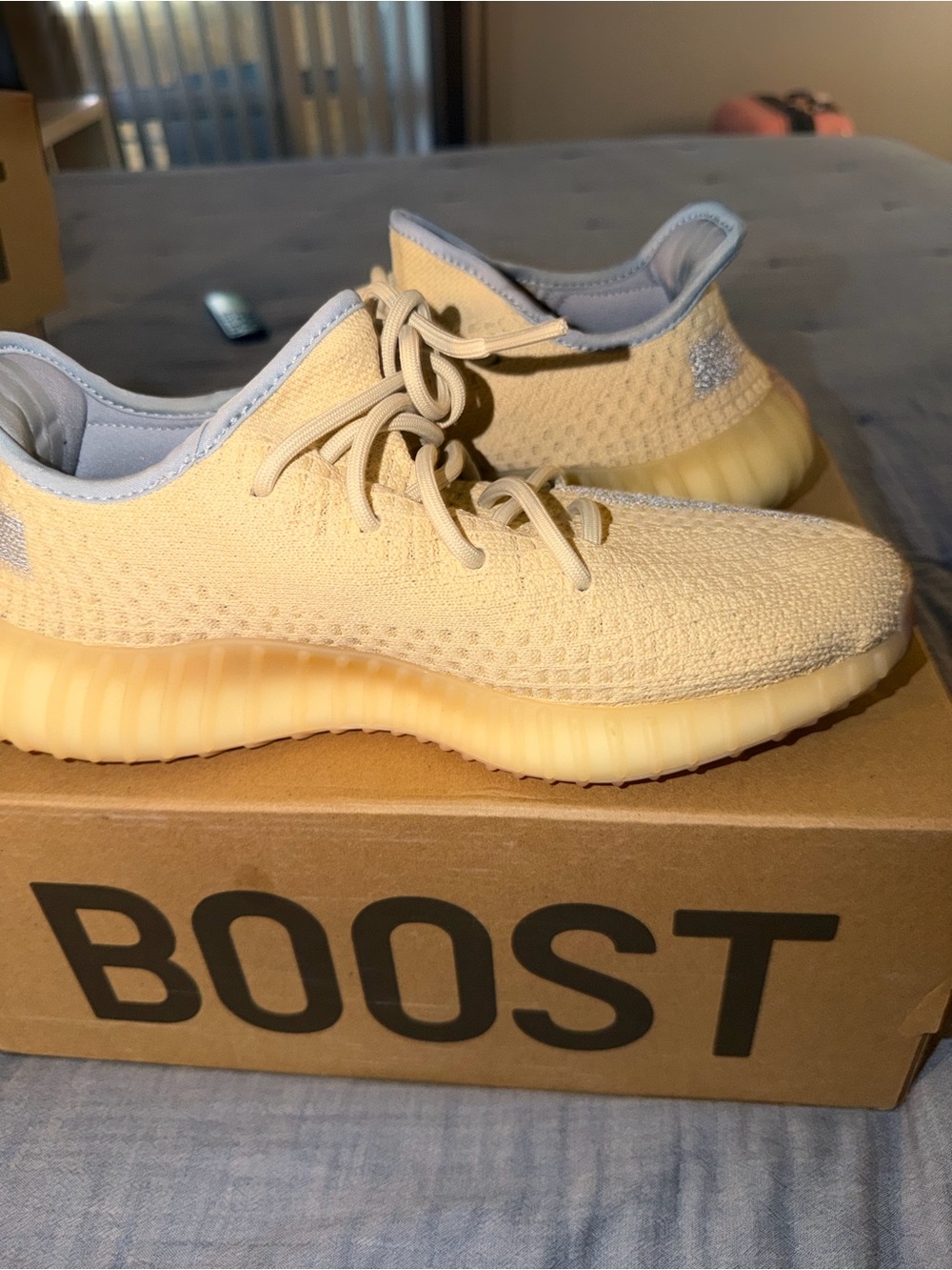 Yeezy Boost linen - Picture 2 of 6